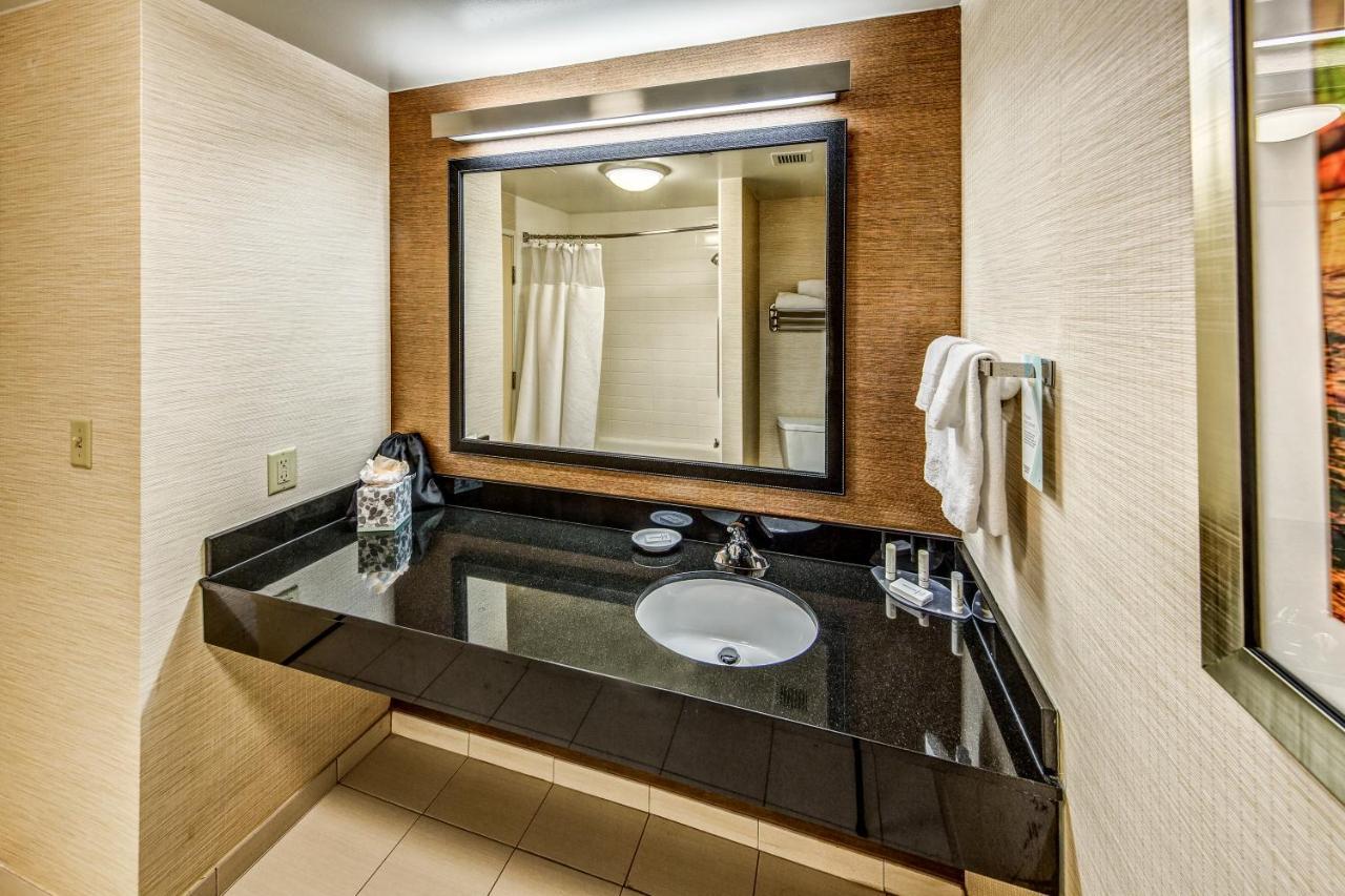 Fairfield Inn And Suites By Marriott Austin Northwest/The Domain Area Экстерьер фото